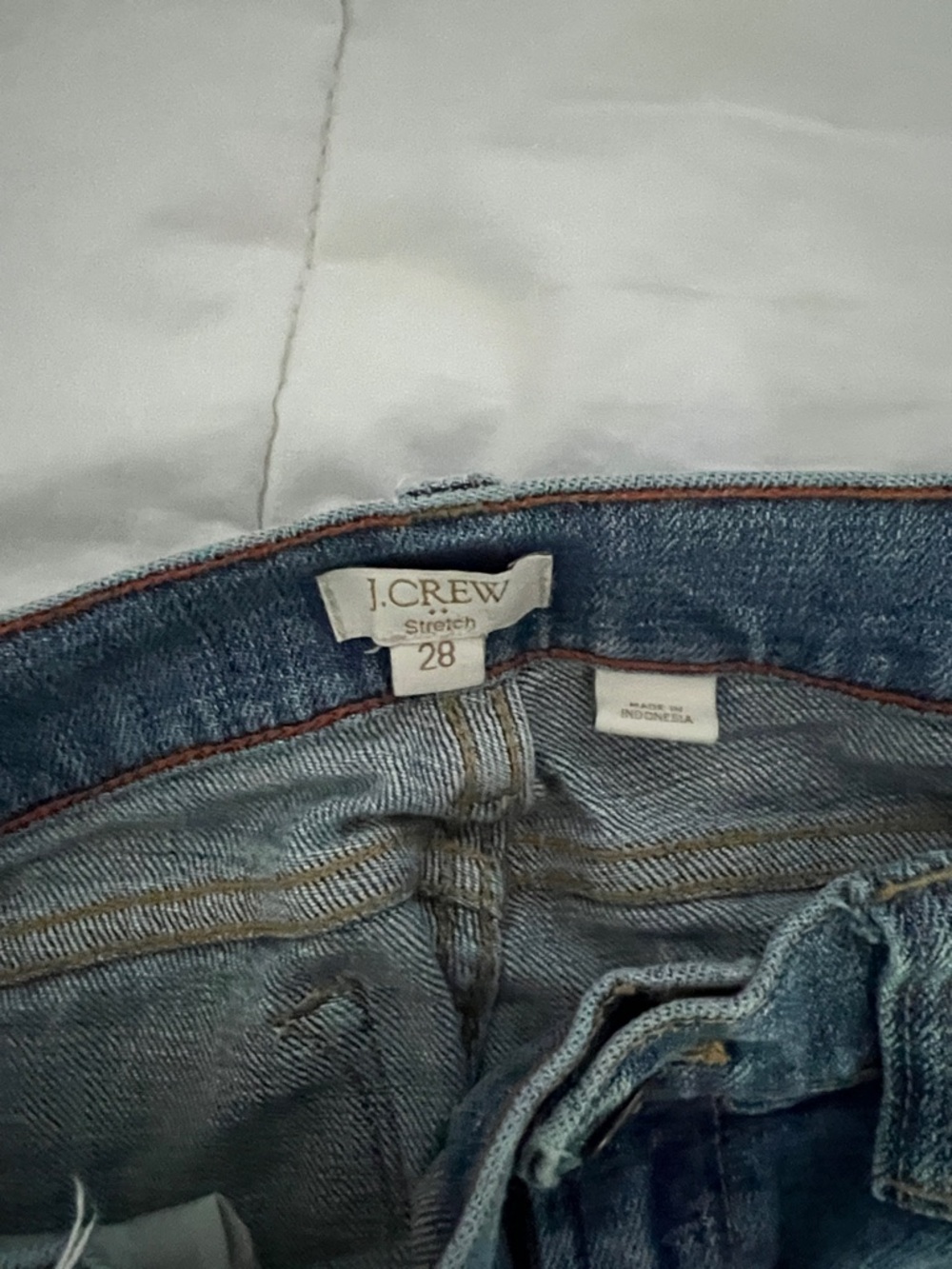 J.Crew- Classic Women's Mid-Blue Denim Jeans - Picture 2 of 4